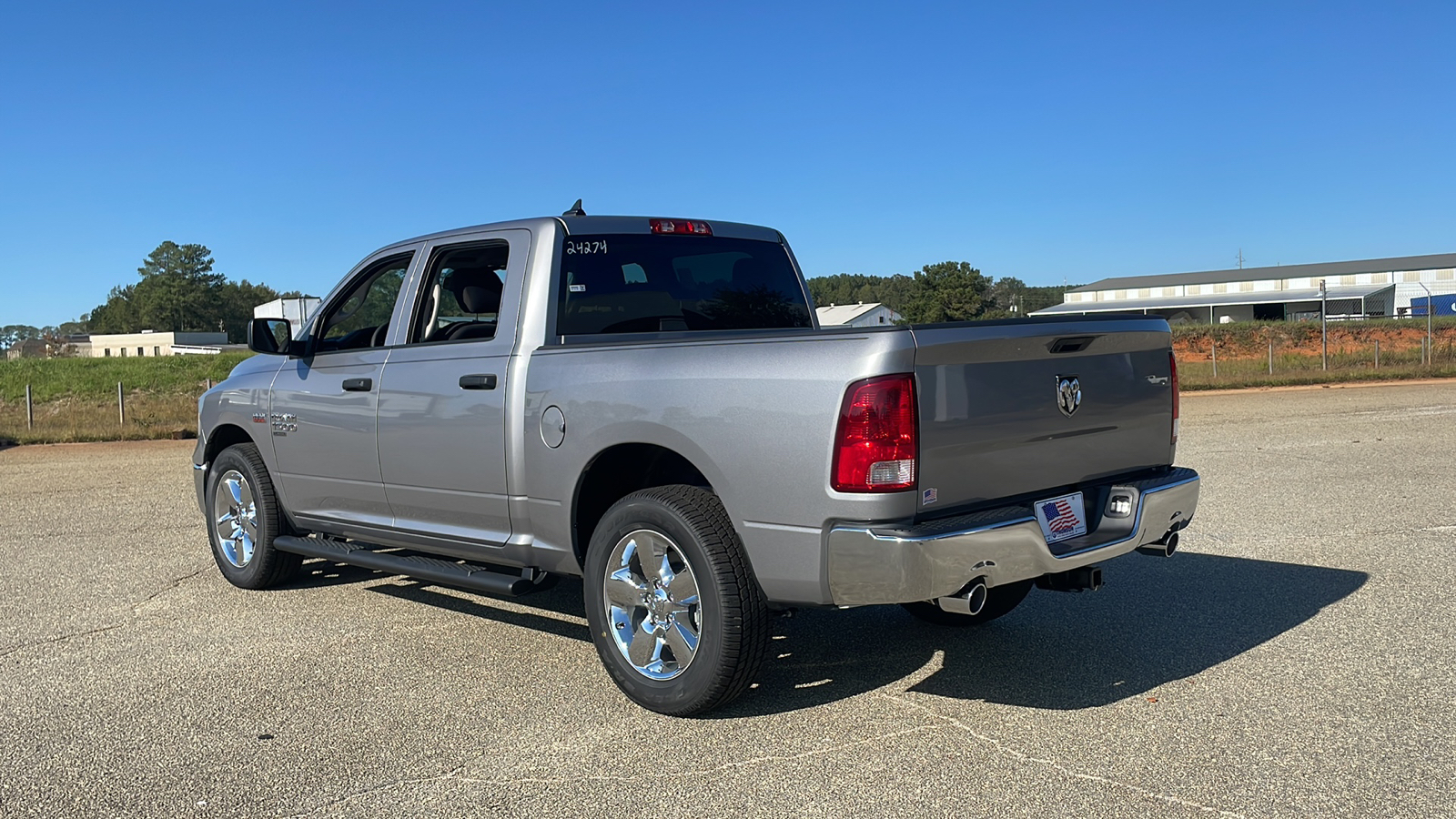 2024 Ram 1500 Classic Tradesman 3