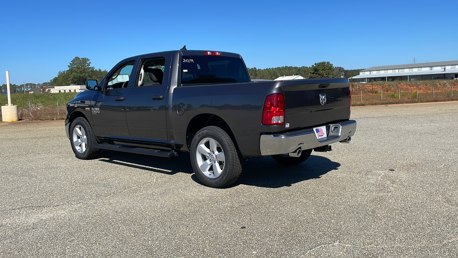 2024 Ram 1500 Classic Tradesman 3