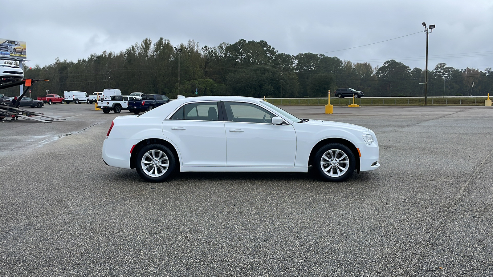 2023 Chrysler 300 Touring 7