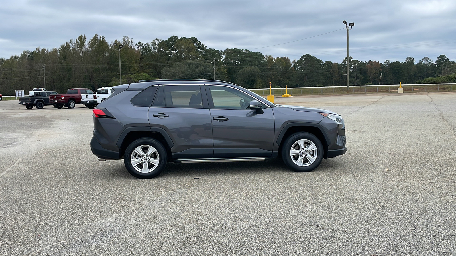 2021 Toyota RAV4 XLE 7