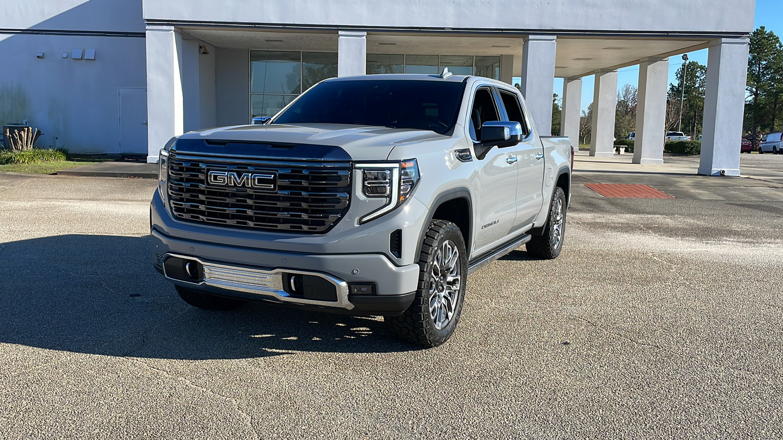 2024 GMC Sierra 1500 Denali Ultimate 1