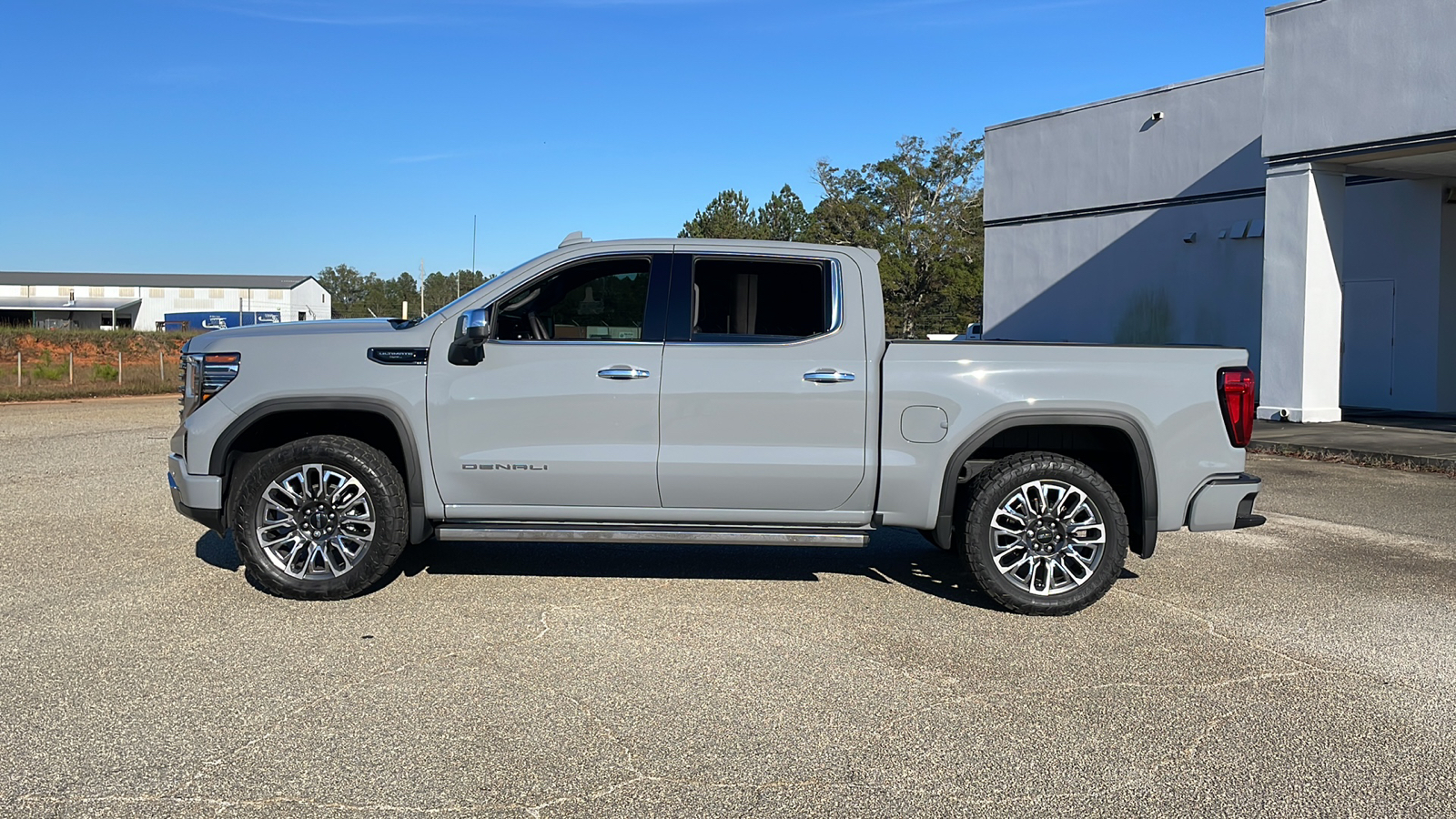 2024 GMC Sierra 1500 Denali Ultimate 2