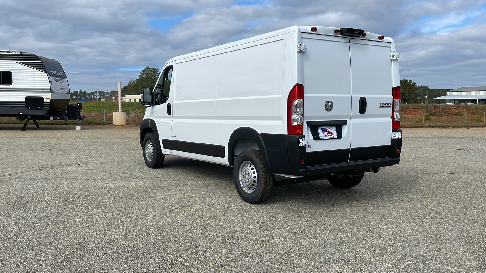 2025 Ram ProMaster 1500 Low Roof 3