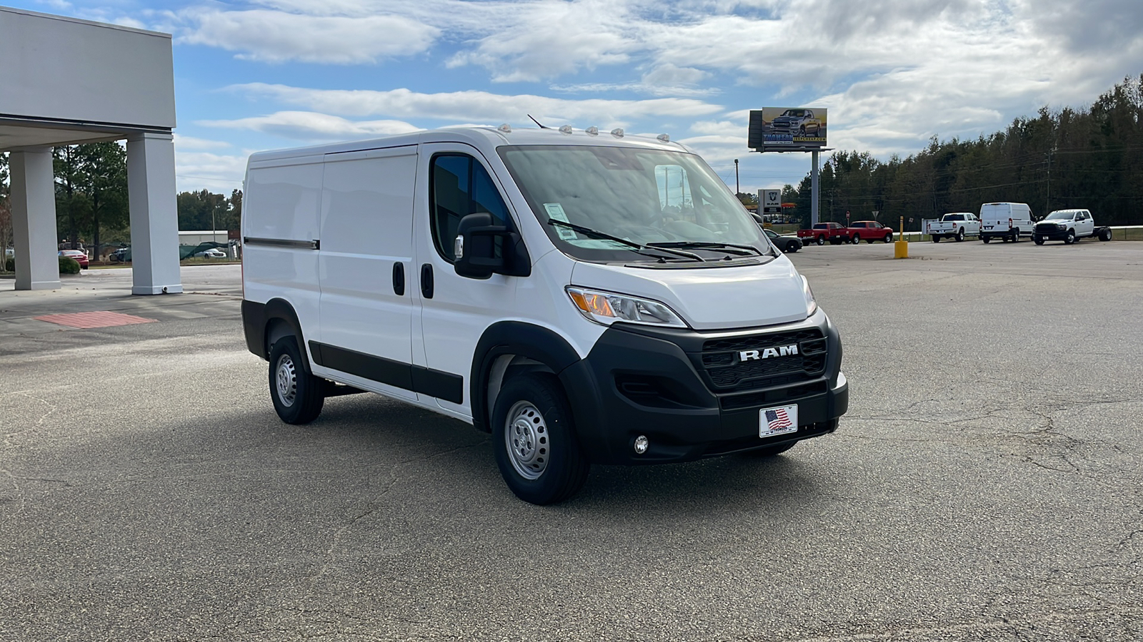 2025 Ram ProMaster 1500 Low Roof 8