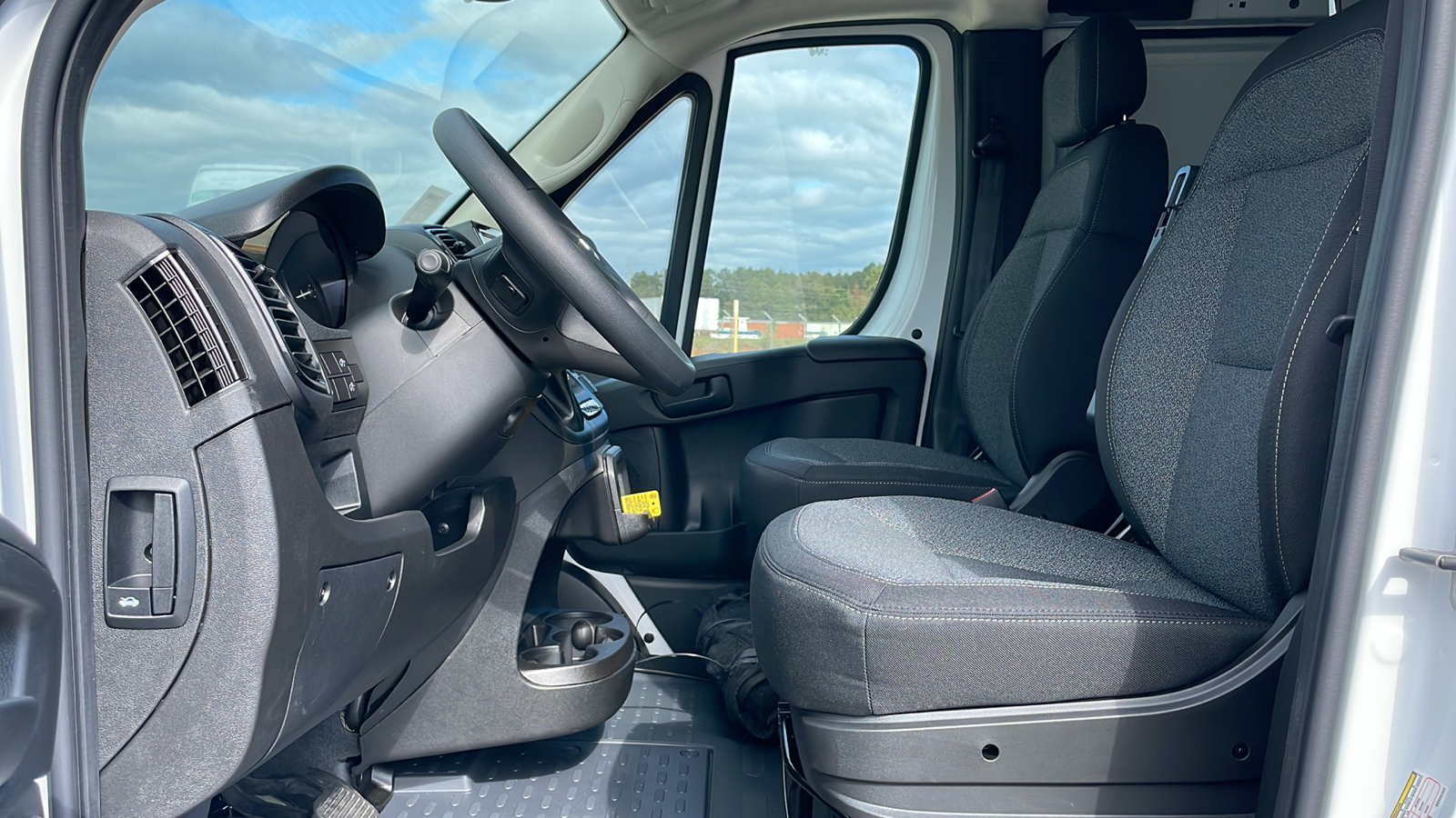 2025 Ram ProMaster 1500 Low Roof 23