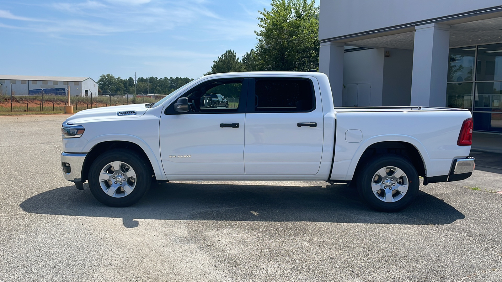 2025 Ram 1500 Big Horn/Lone Star 2