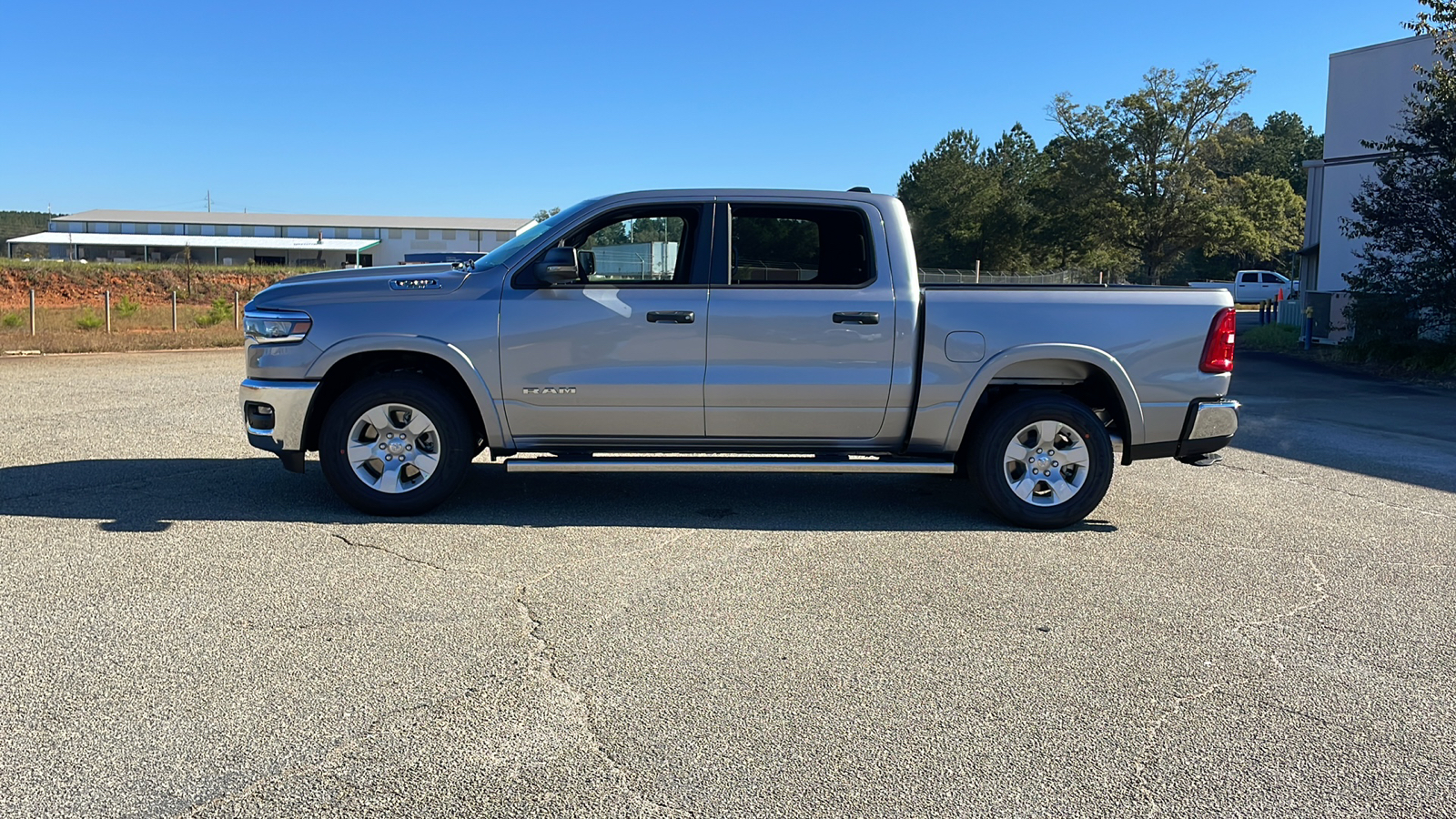 2025 Ram 1500 Big Horn/Lone Star 2