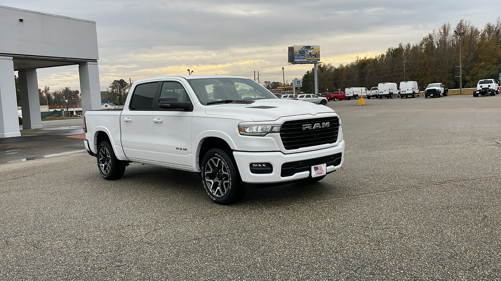 2025 Ram 1500 Laramie 8