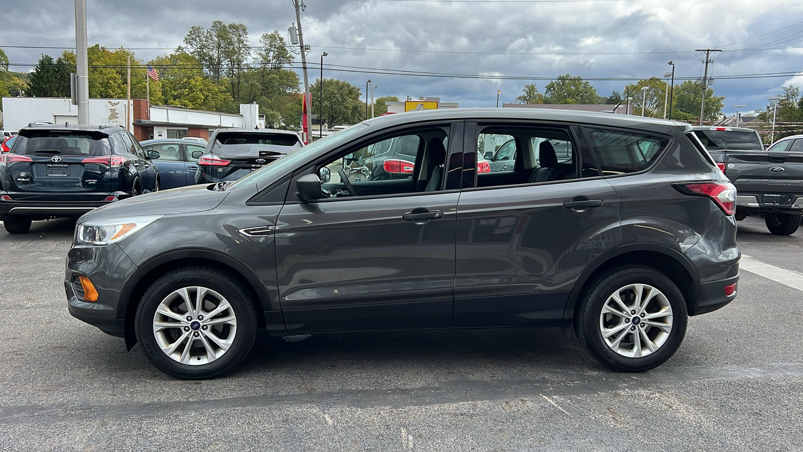 2017 Ford Escape S 4