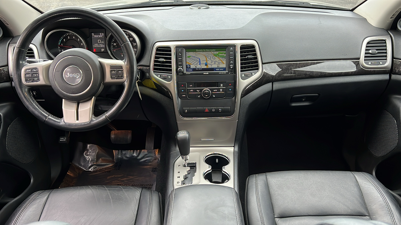 2012 Jeep Grand Cherokee Laredo 25