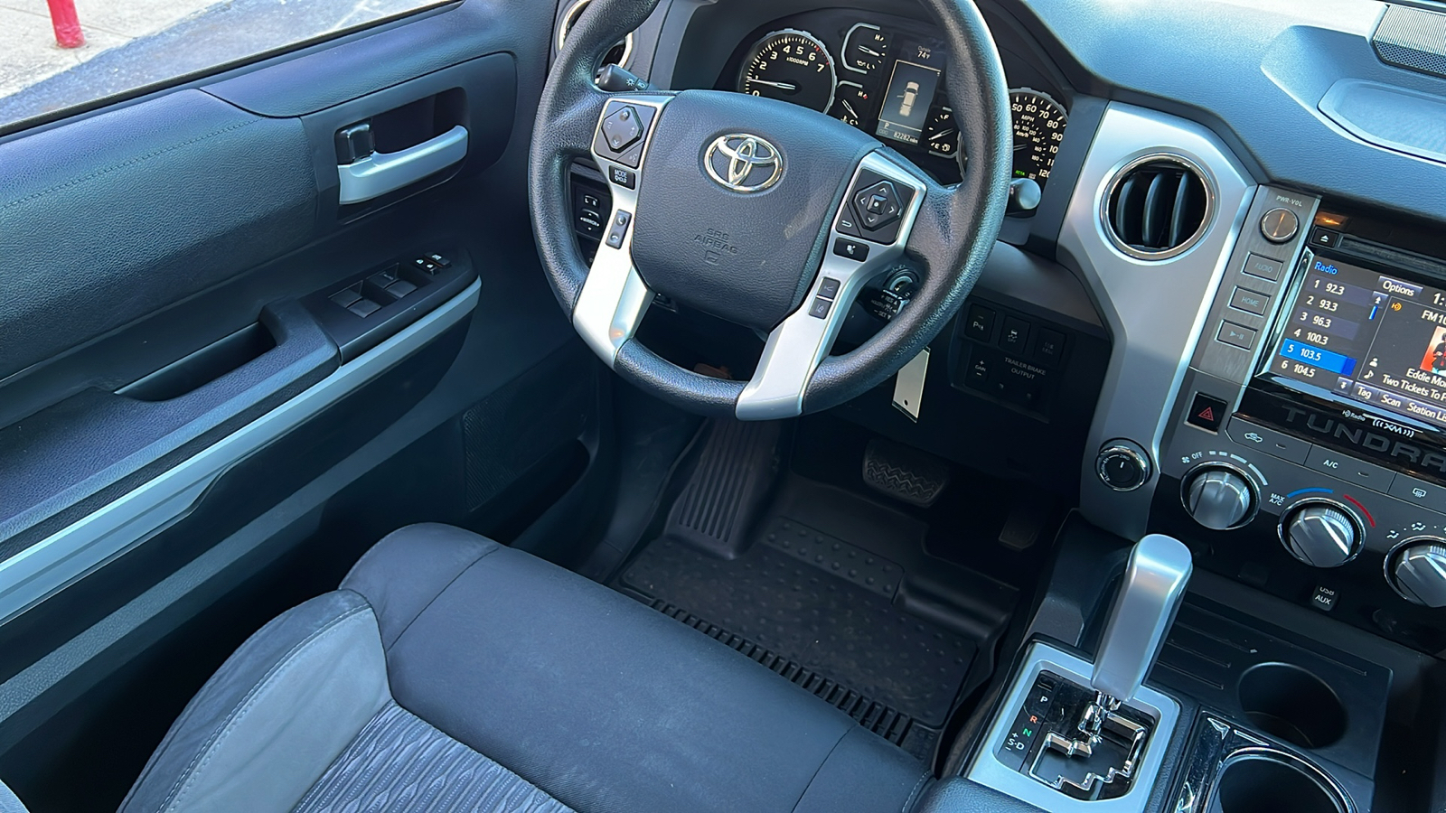 2018 Toyota Tundra SR5 27