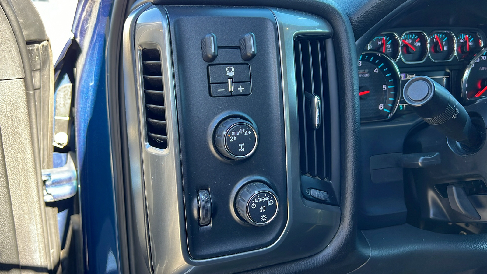 2018 Chevrolet Silverado 1500 LT 14