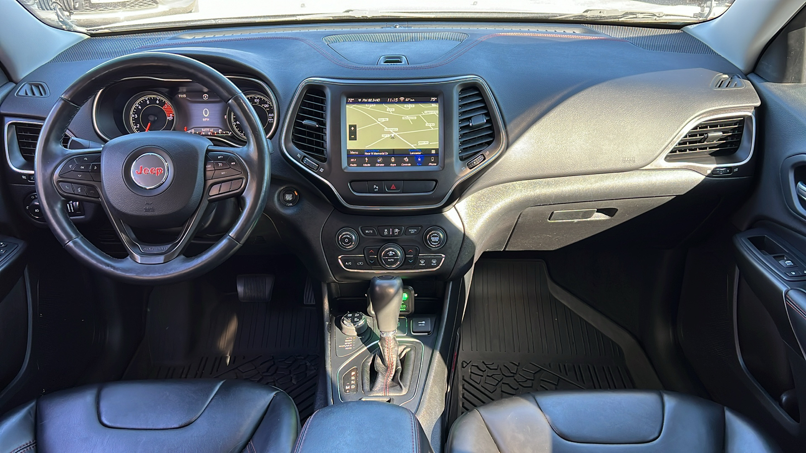 2019 Jeep Cherokee Trailhawk 25