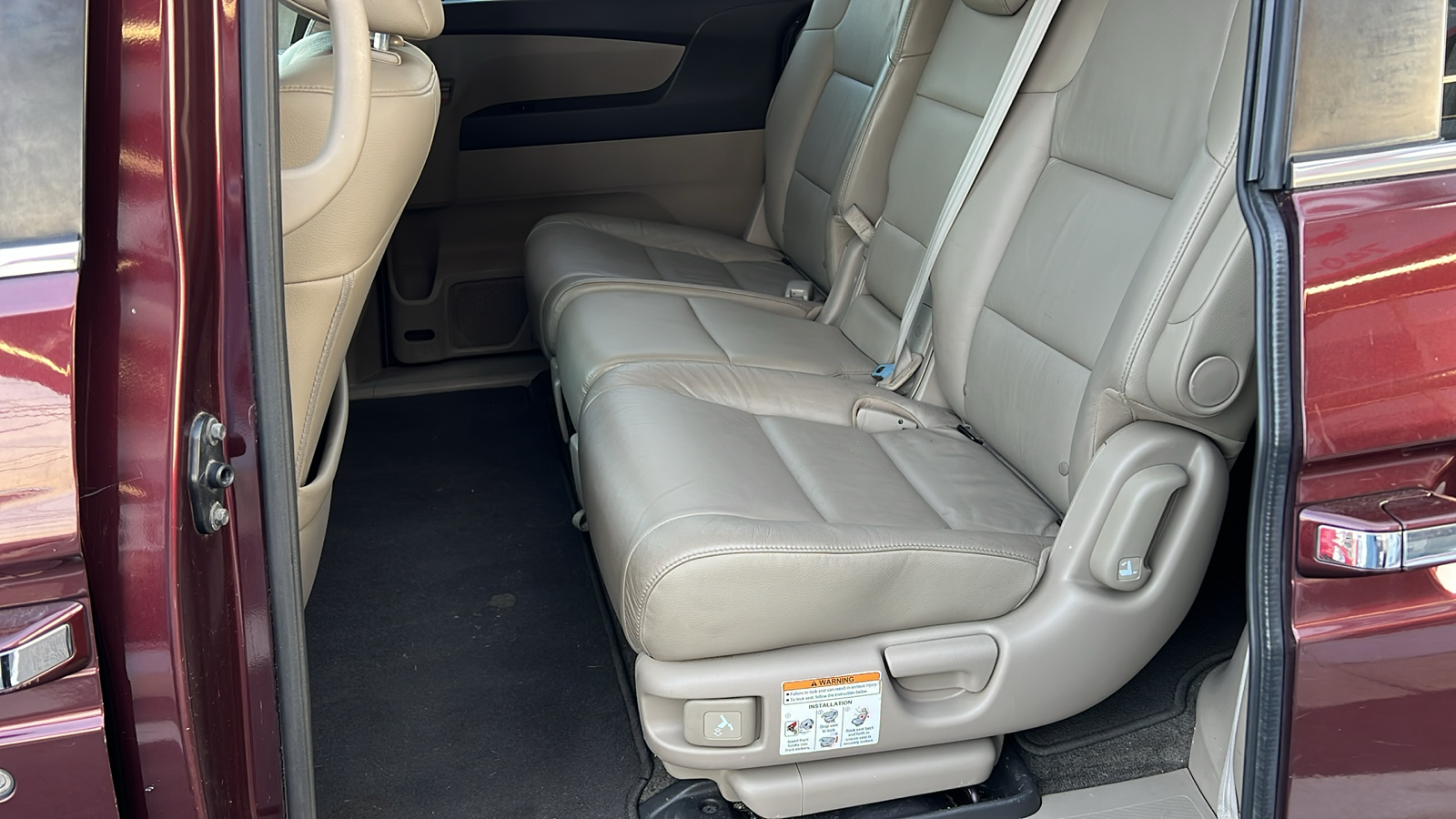 2012 Honda Odyssey EX-L 28