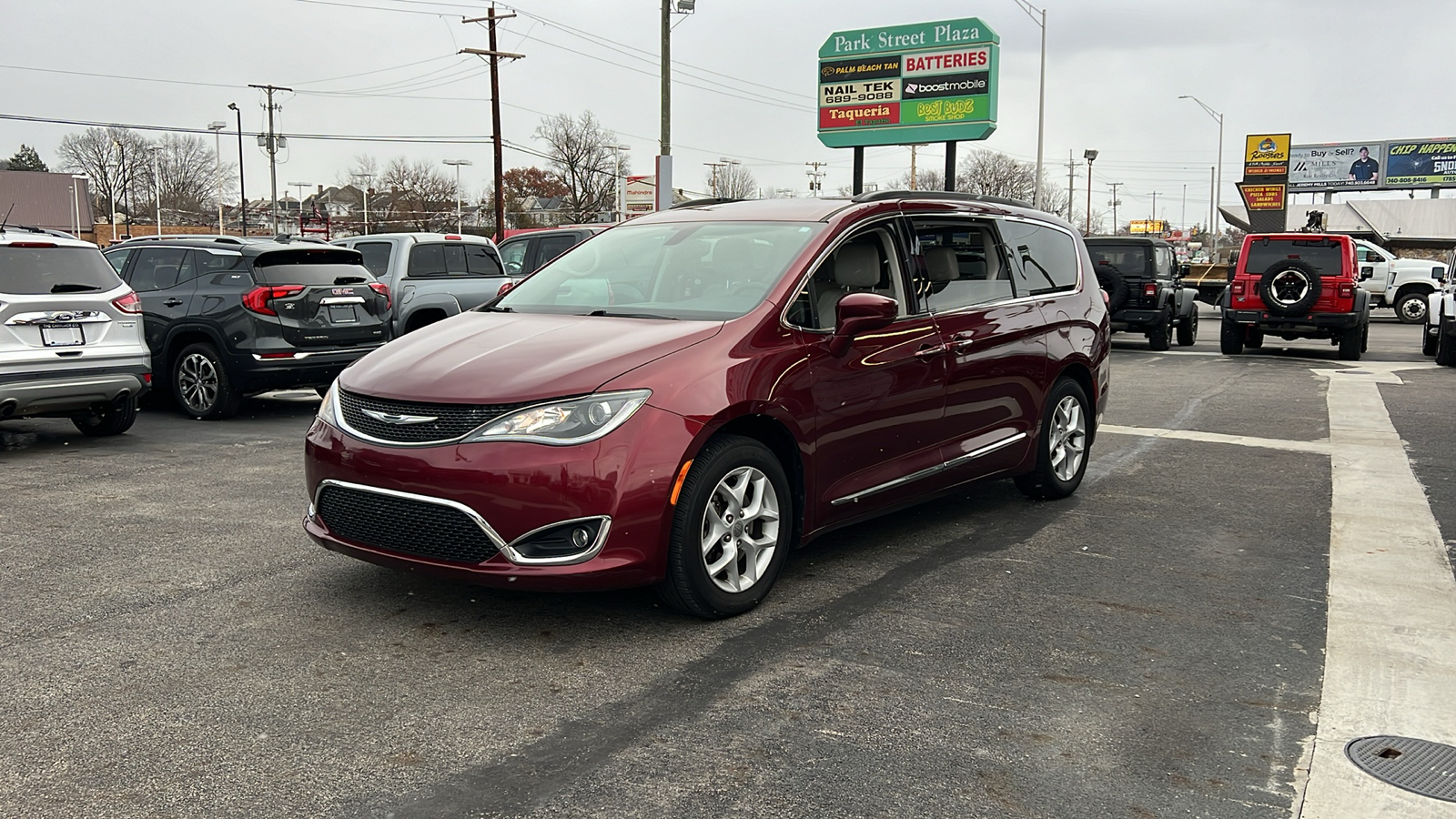 2017 Chrysler Pacifica Touring Plus 3