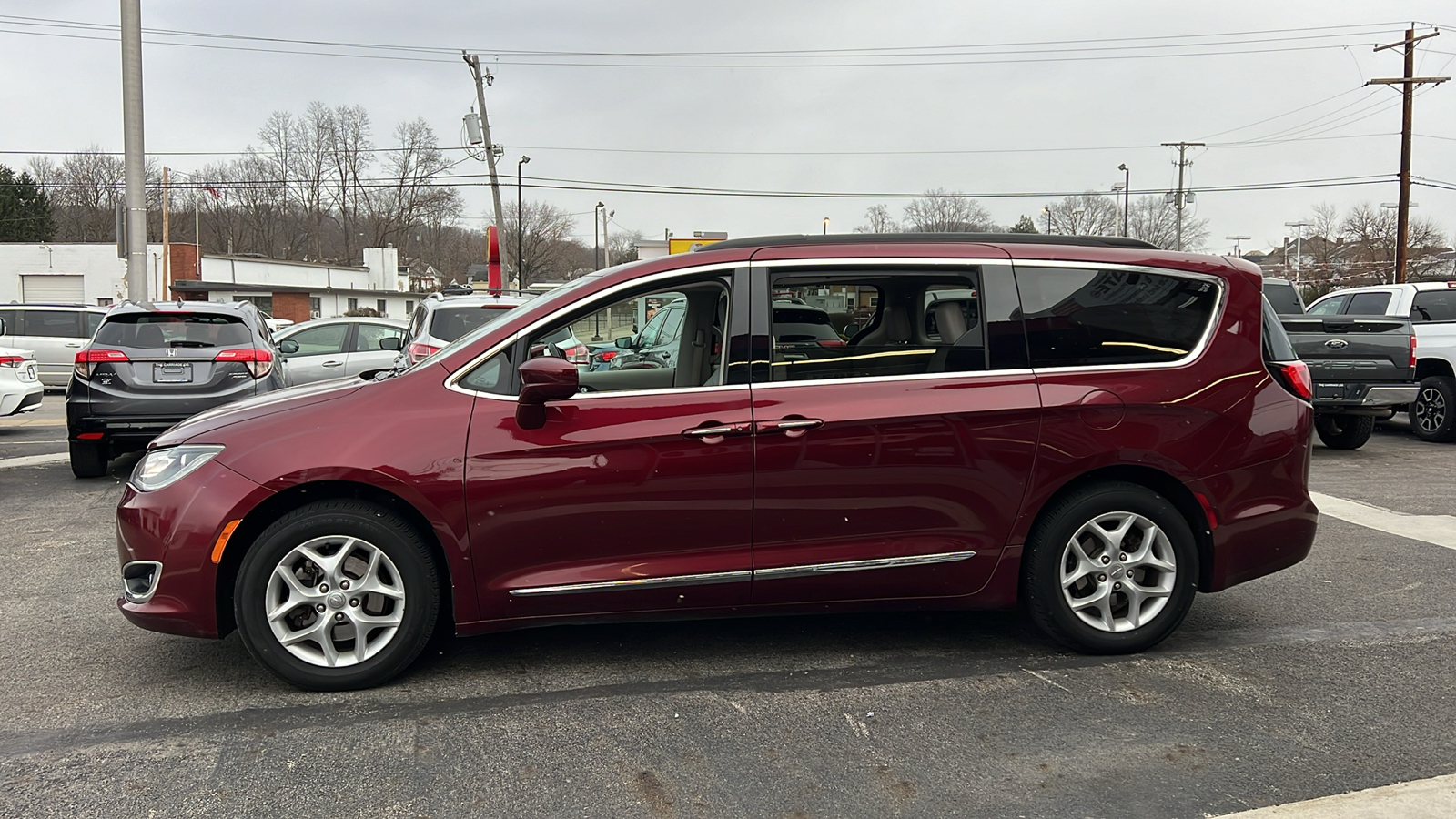 2017 Chrysler Pacifica Touring Plus 4