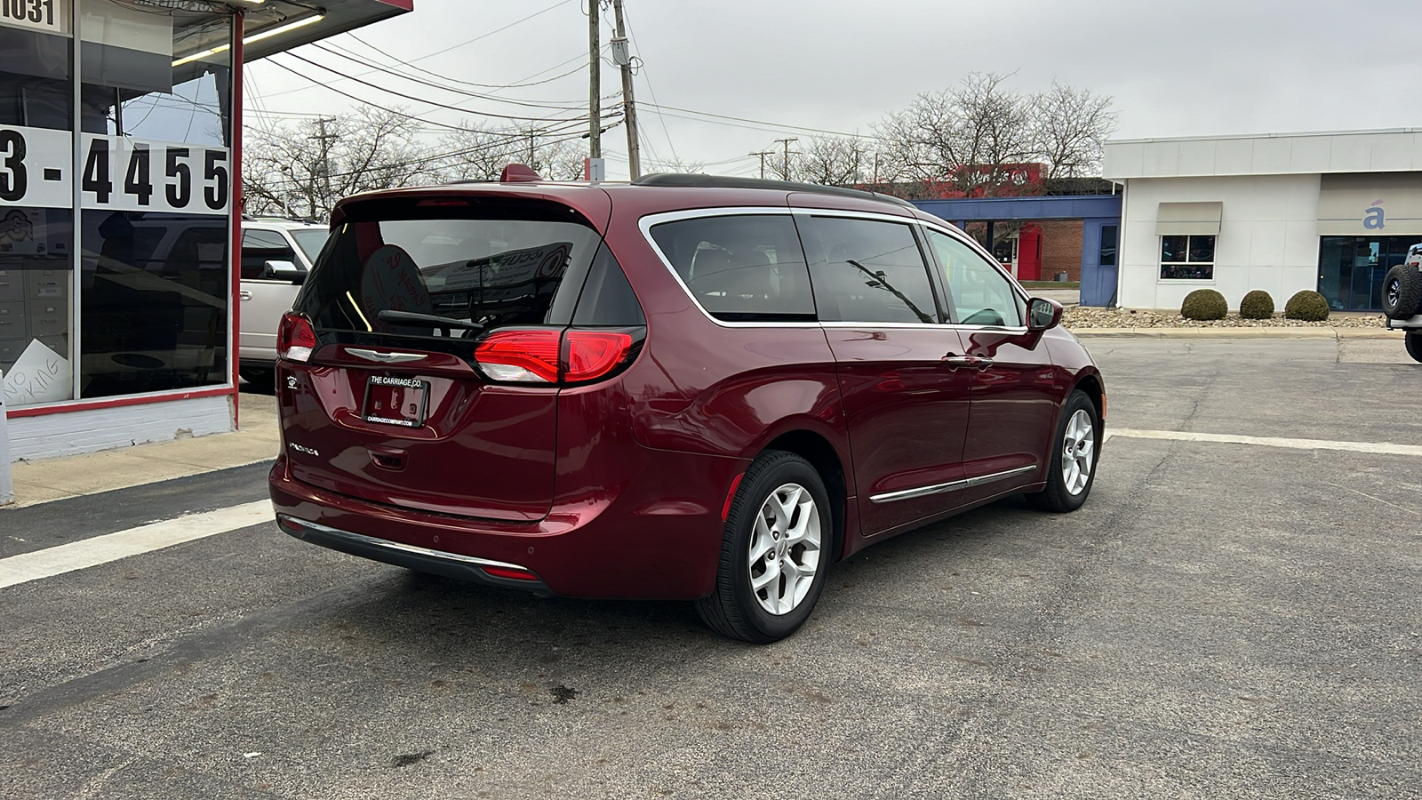 2017 Chrysler Pacifica Touring Plus 8