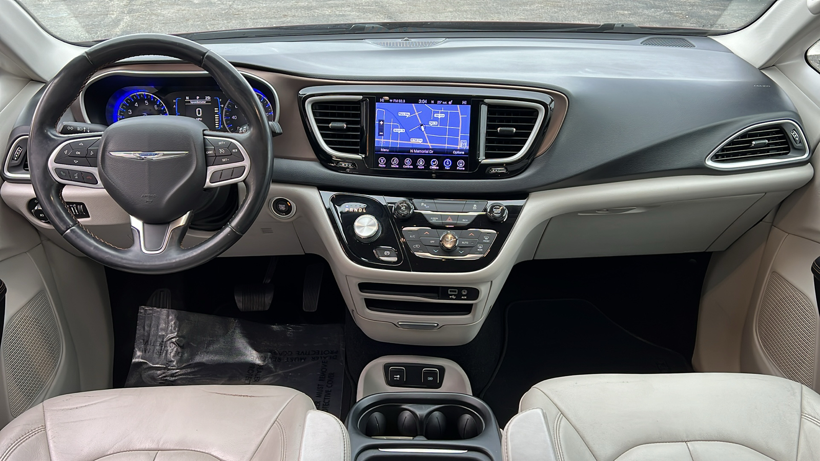 2017 Chrysler Pacifica Touring Plus 27