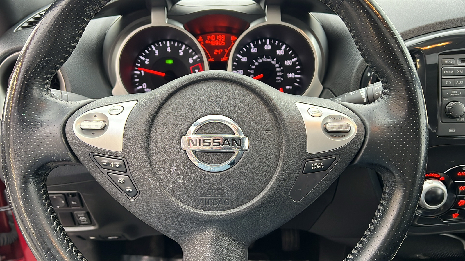 2013 Nissan JUKE S 15