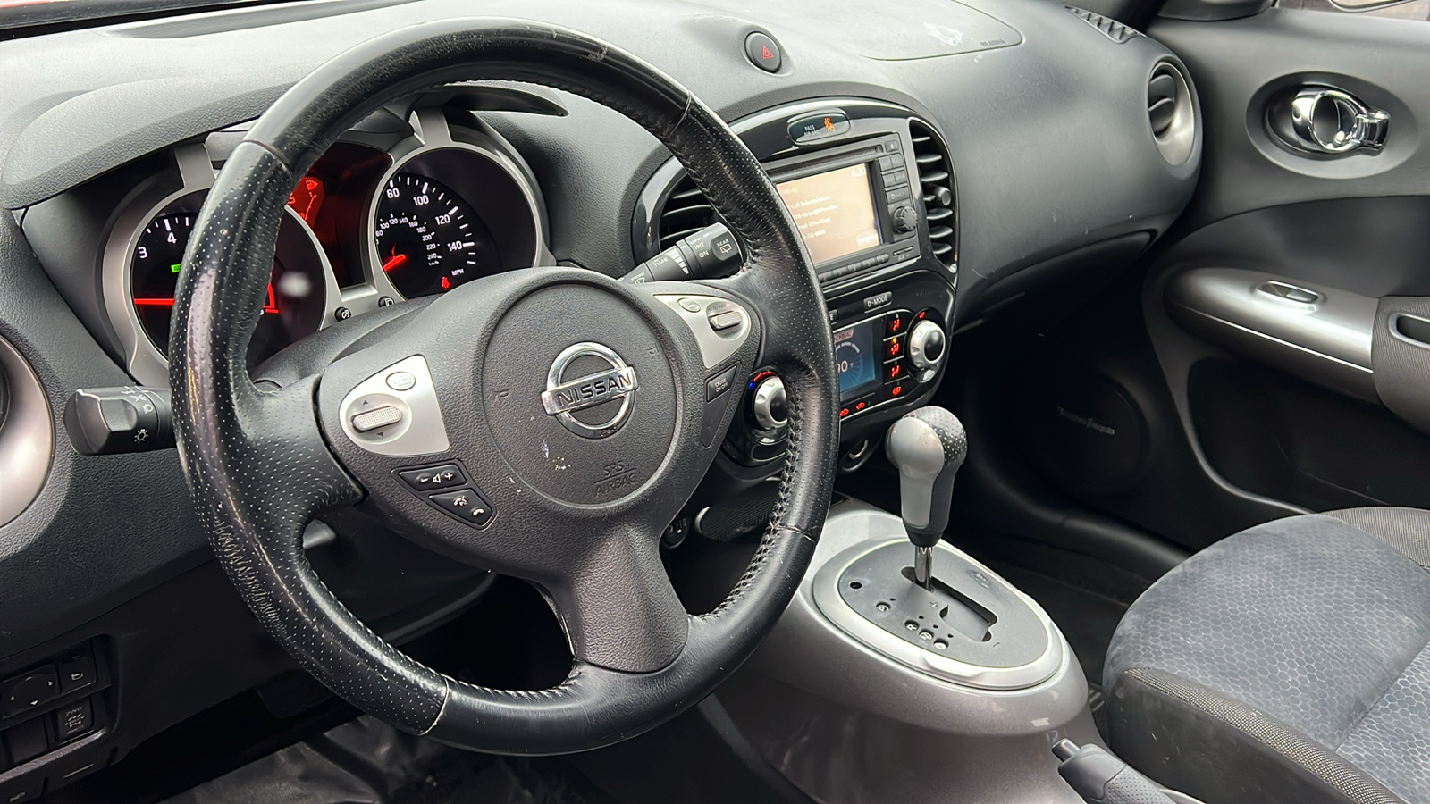 2013 Nissan JUKE S 25