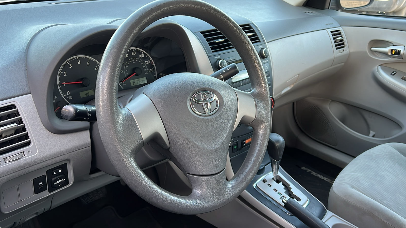 2010 Toyota Corolla Base 21