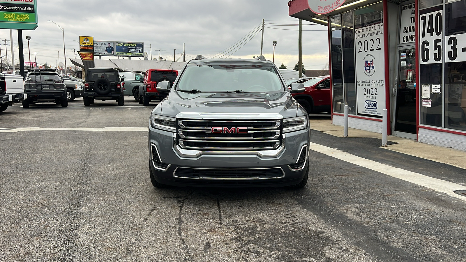 2022 GMC Acadia SLE 2