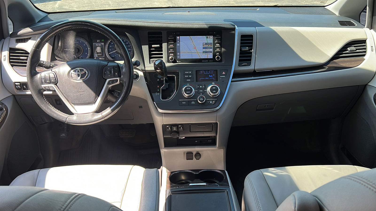 2018 Toyota Sienna XLE Auto Access Seat 28