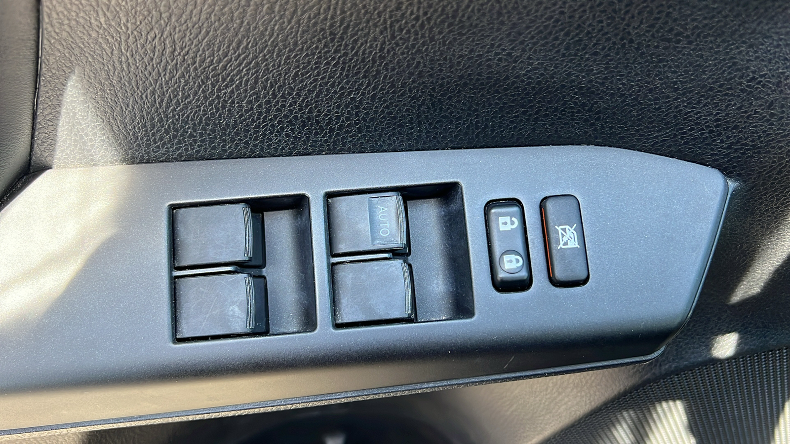 2017 Toyota RAV4 XLE AWD 4dr SUV 13