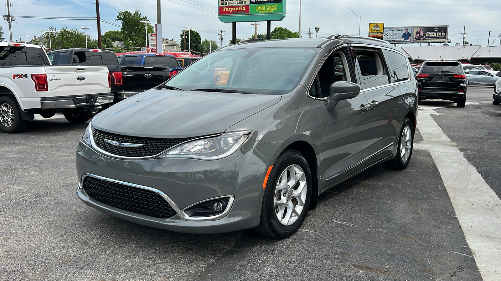 2020 Chrysler Pacifica Touring L 4dr Mini Van 4