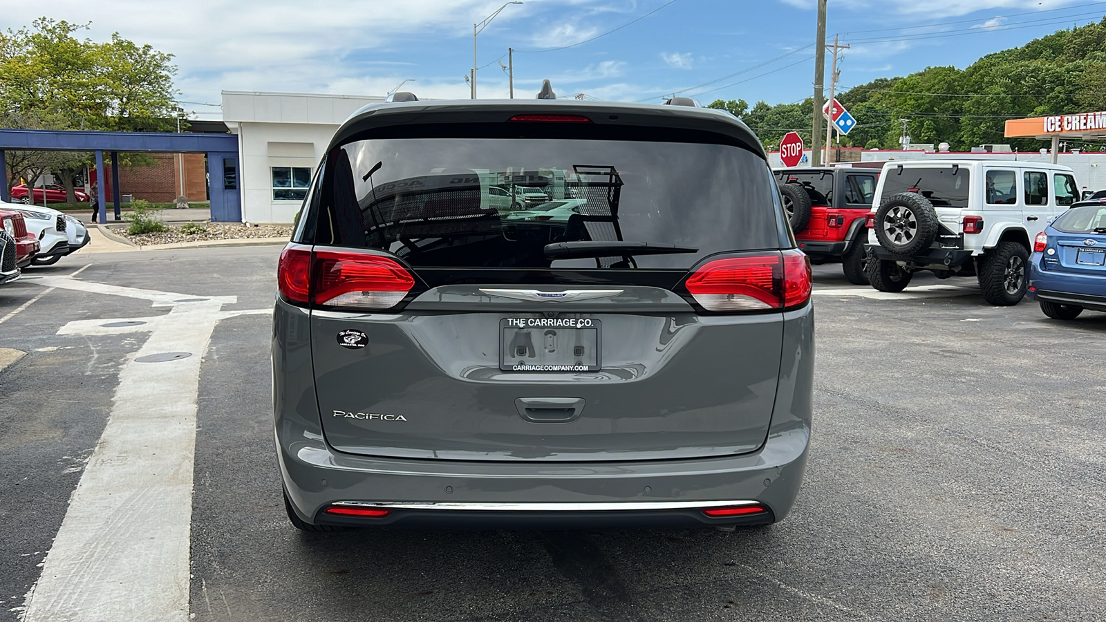 2020 Chrysler Pacifica Touring L 4dr Mini Van 7