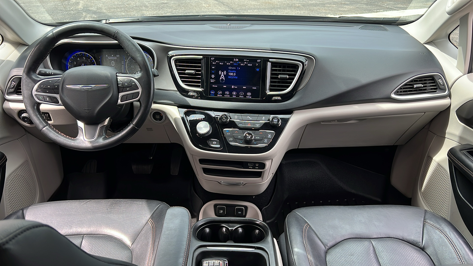 2020 Chrysler Pacifica Touring L 4dr Mini Van 27