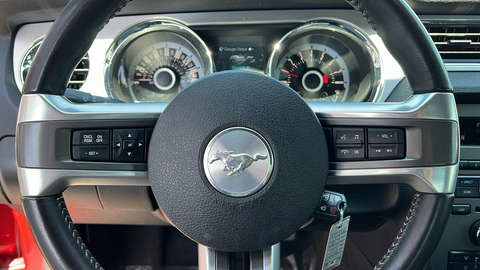 2013 Ford Mustang V6 Premium 2dr Fastback 16