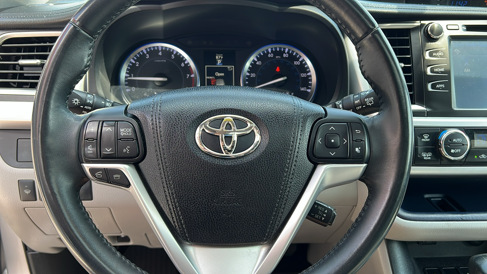 2016 Toyota Highlander XLE 16