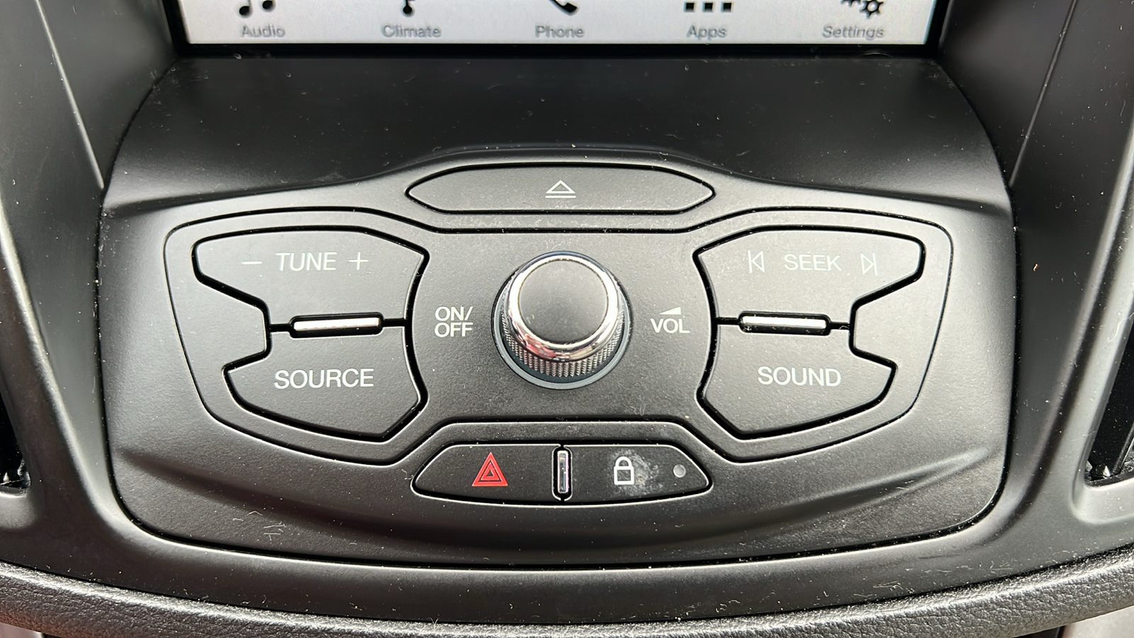 2016 Ford Escape SE 21