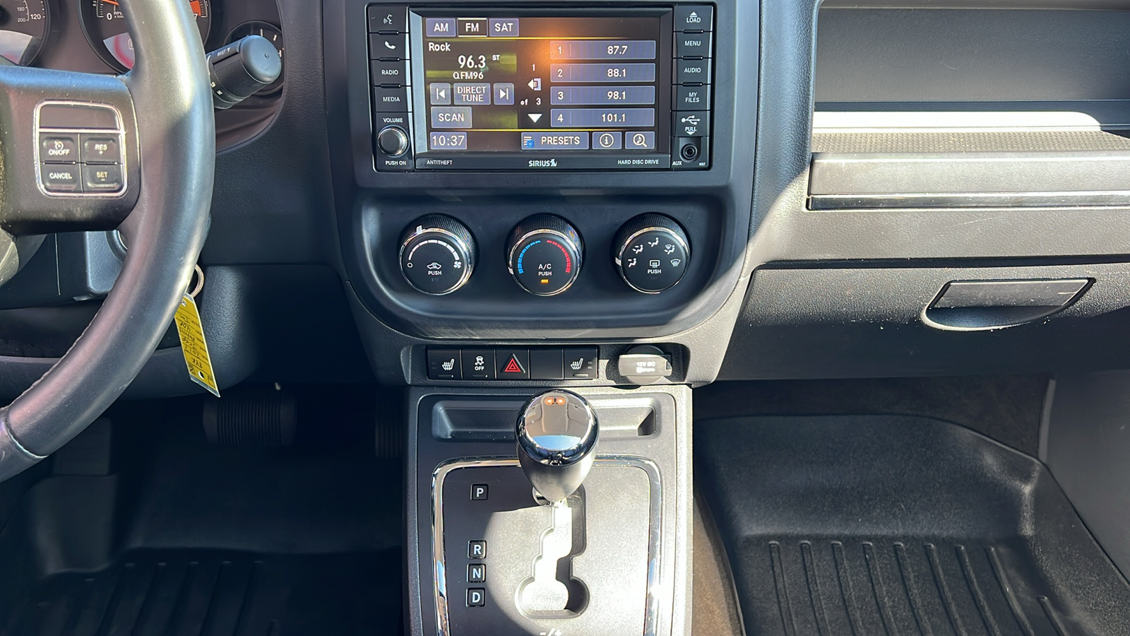 2017 Jeep Patriot Latitude 26