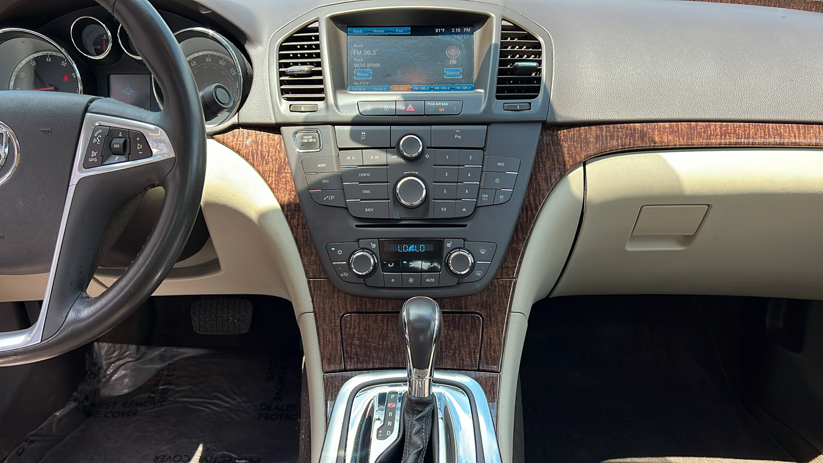 2012 Buick Regal Premium 1 27