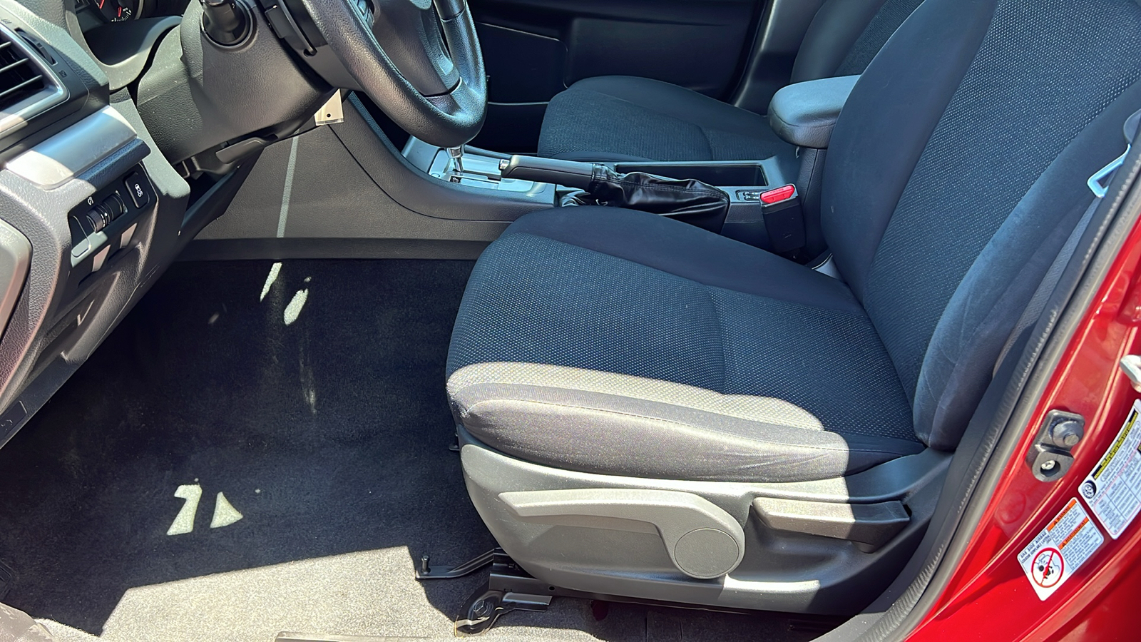 2015 Subaru Impreza 2.0i Premium 23