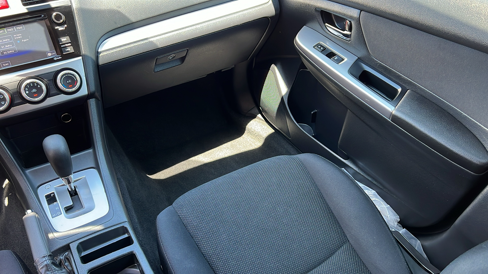 2015 Subaru Impreza 2.0i Premium 28