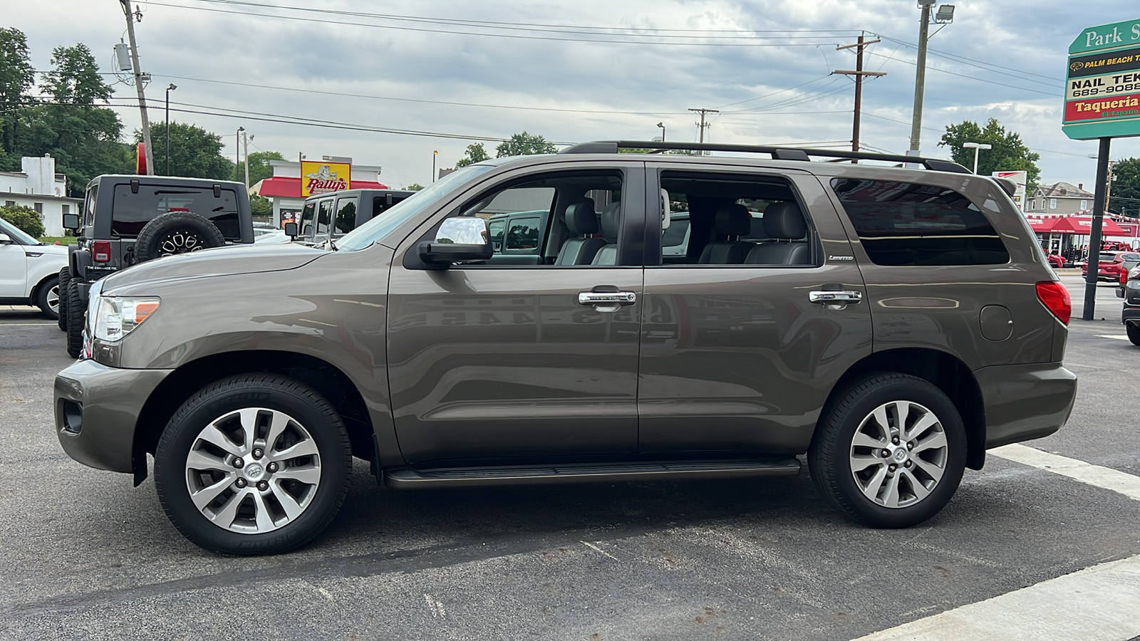 2014 Toyota Sequoia Limited 5