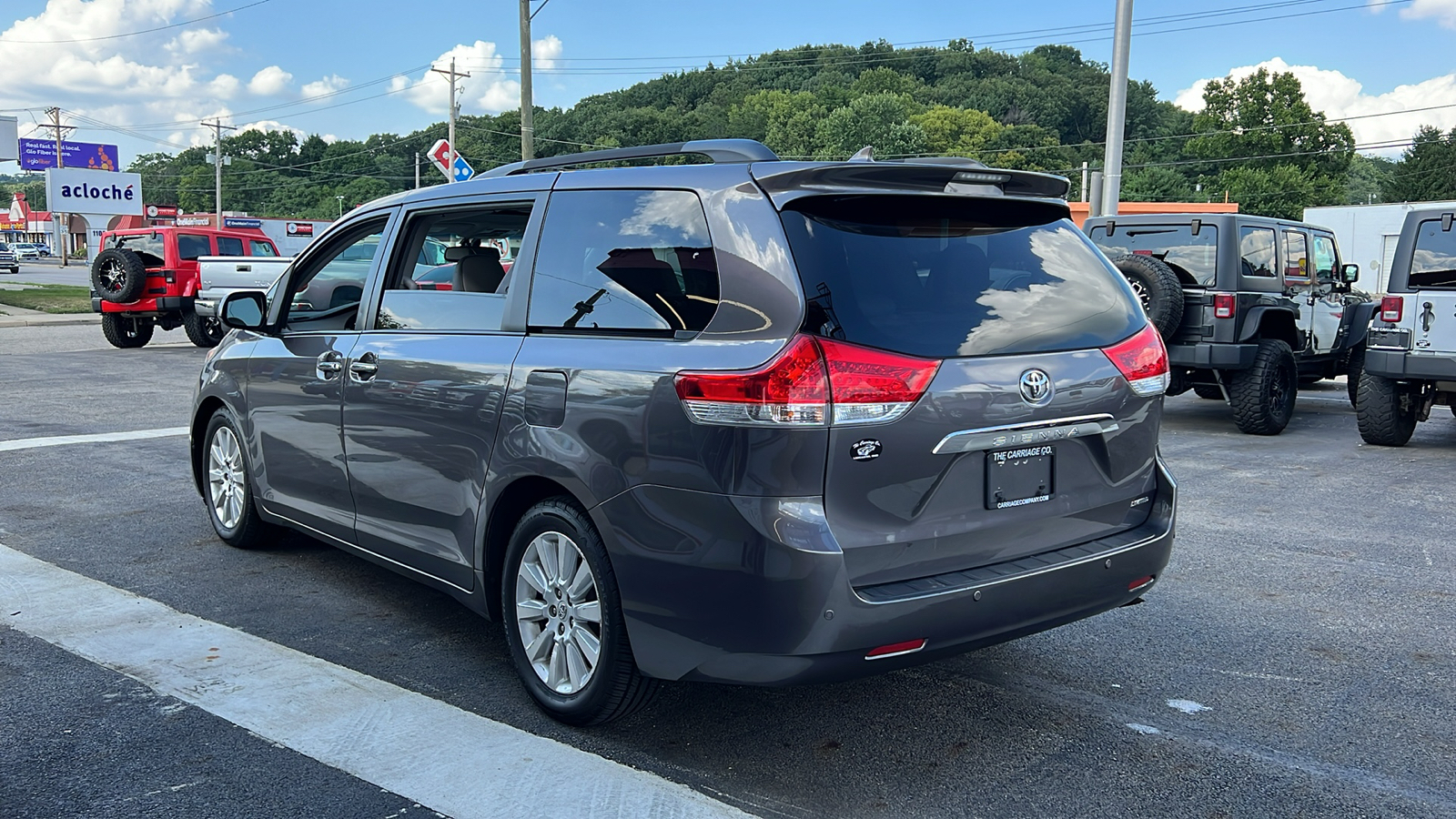 2011 Toyota Sienna XLE 8-Passenger 5