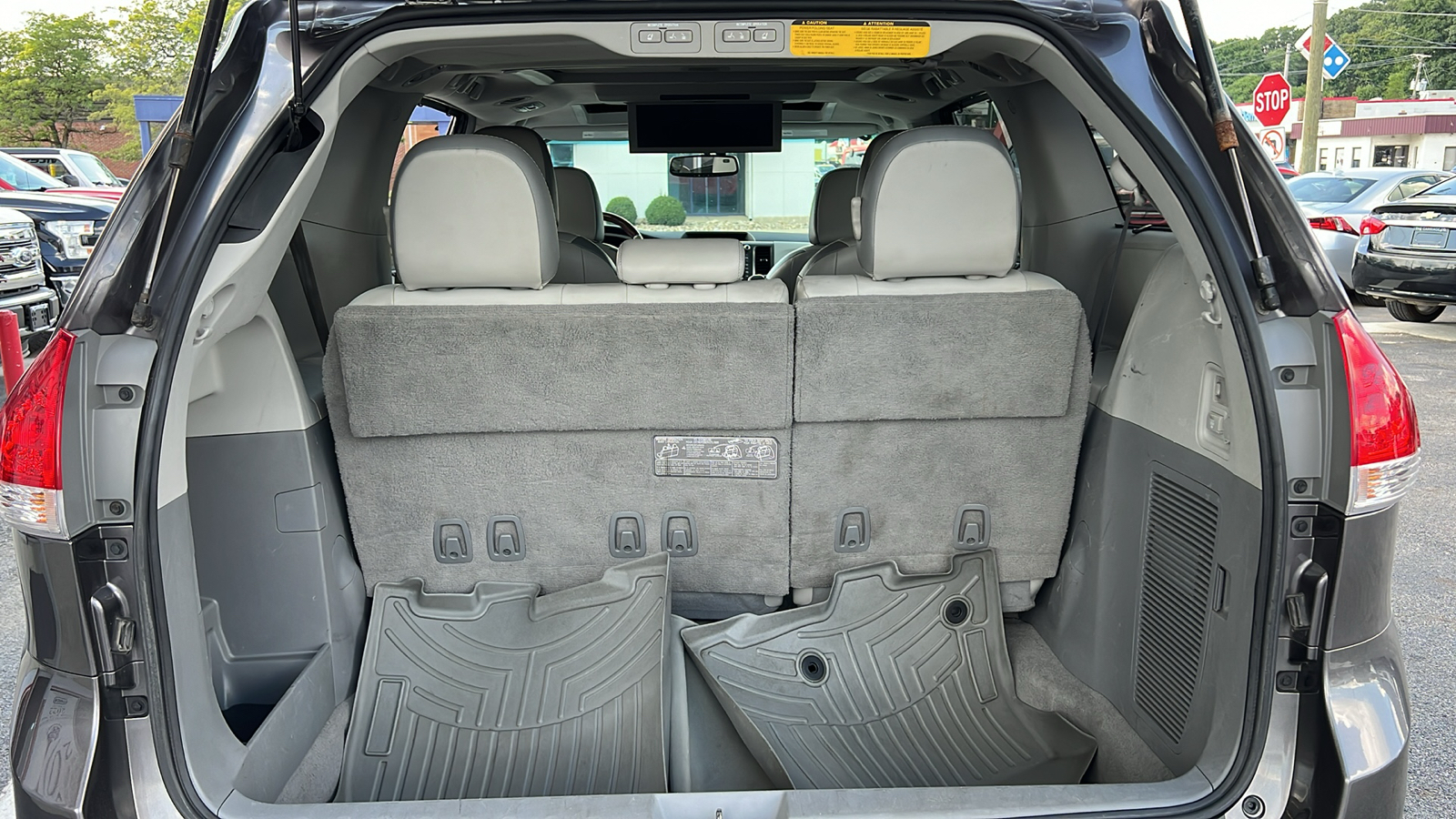 2011 Toyota Sienna XLE 8-Passenger 7