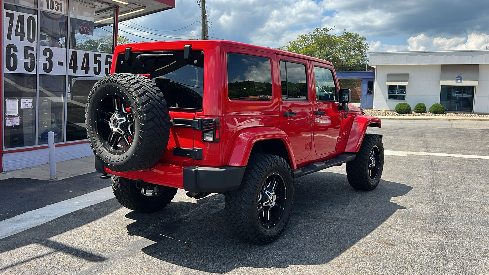 2017 Jeep Wrangler Unlimited Sahara 8