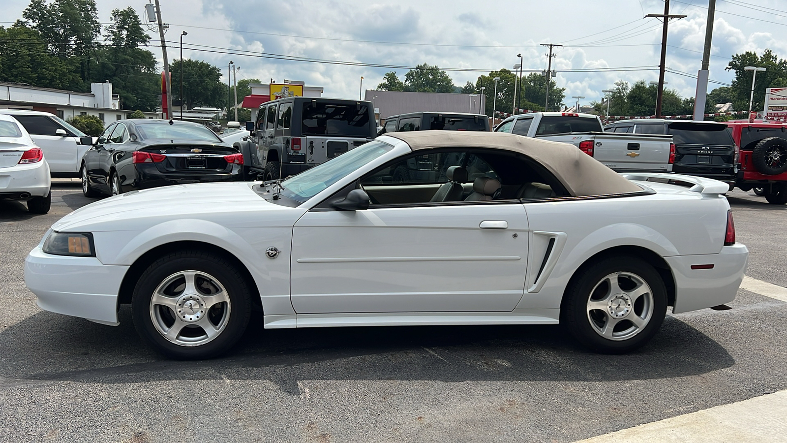 2004 Ford Mustang Deluxe 4