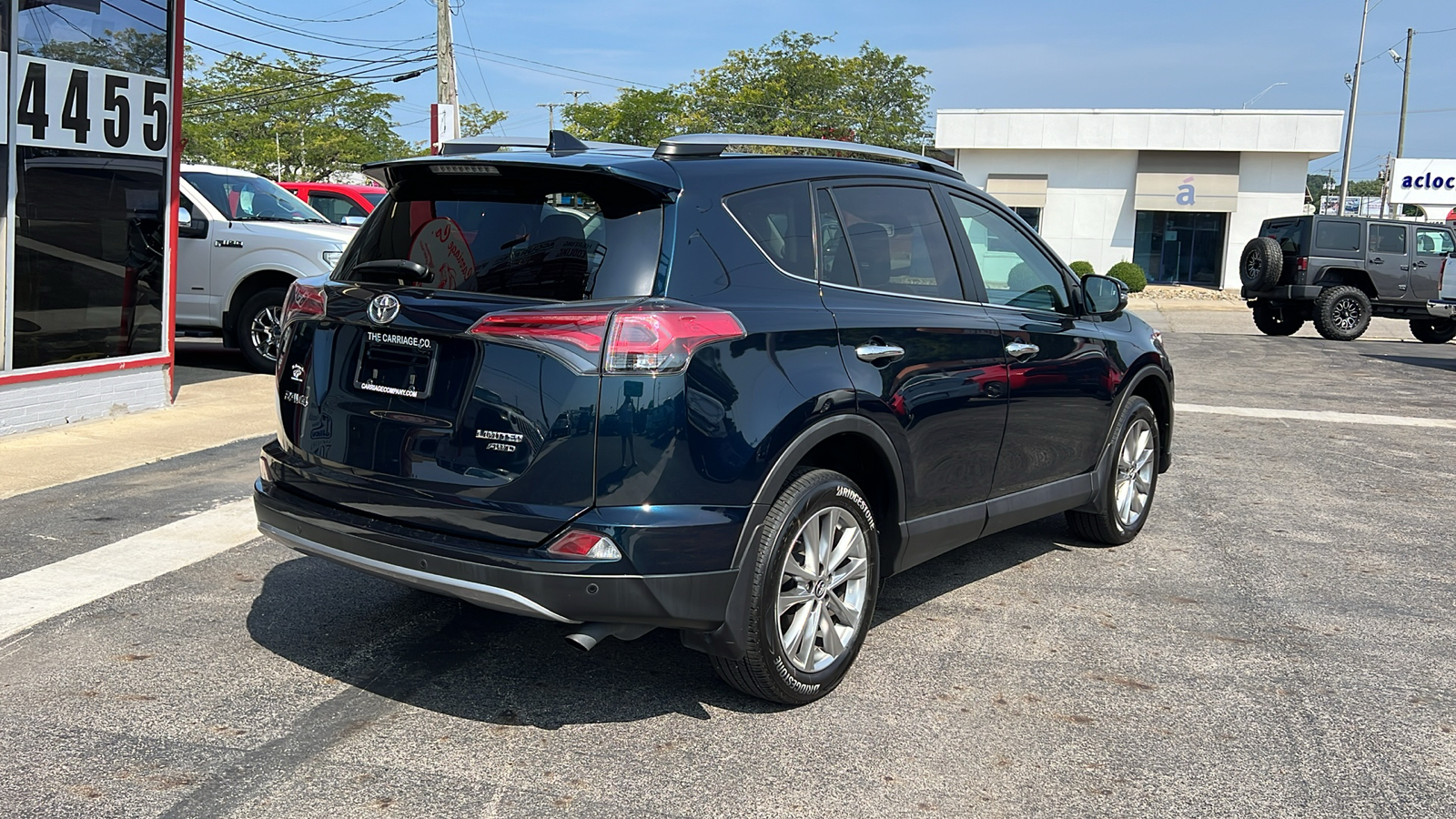 2017 Toyota RAV4 Limited 8