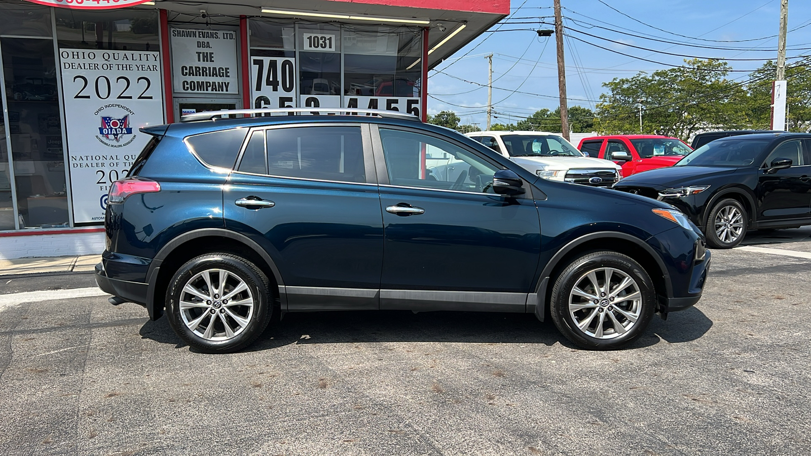 2017 Toyota RAV4 Limited 9