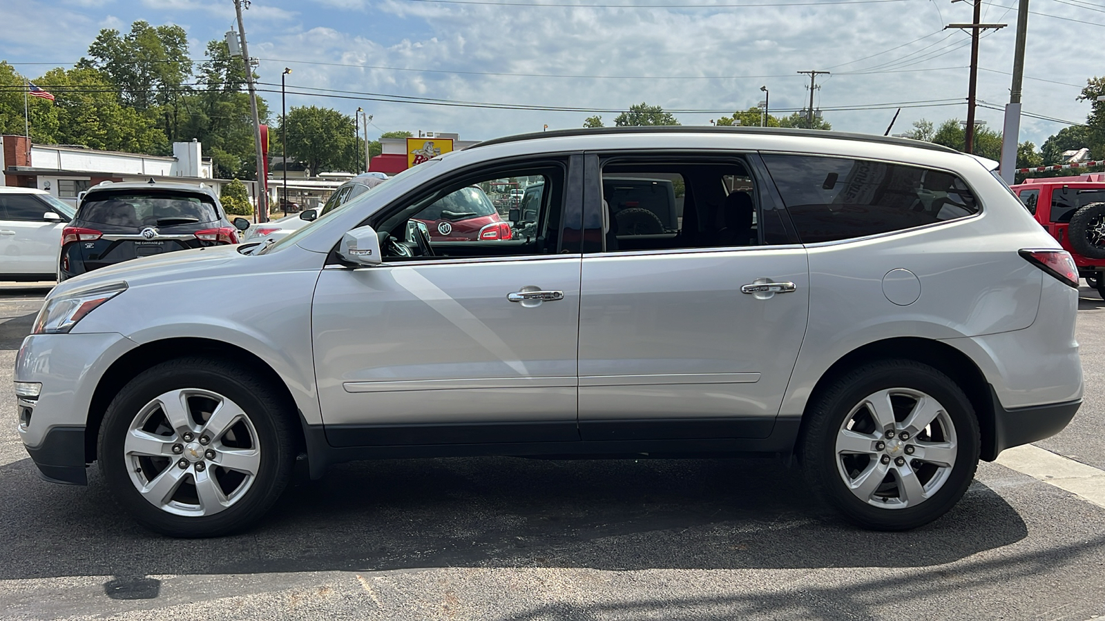 2017 Chevrolet Traverse LT 10