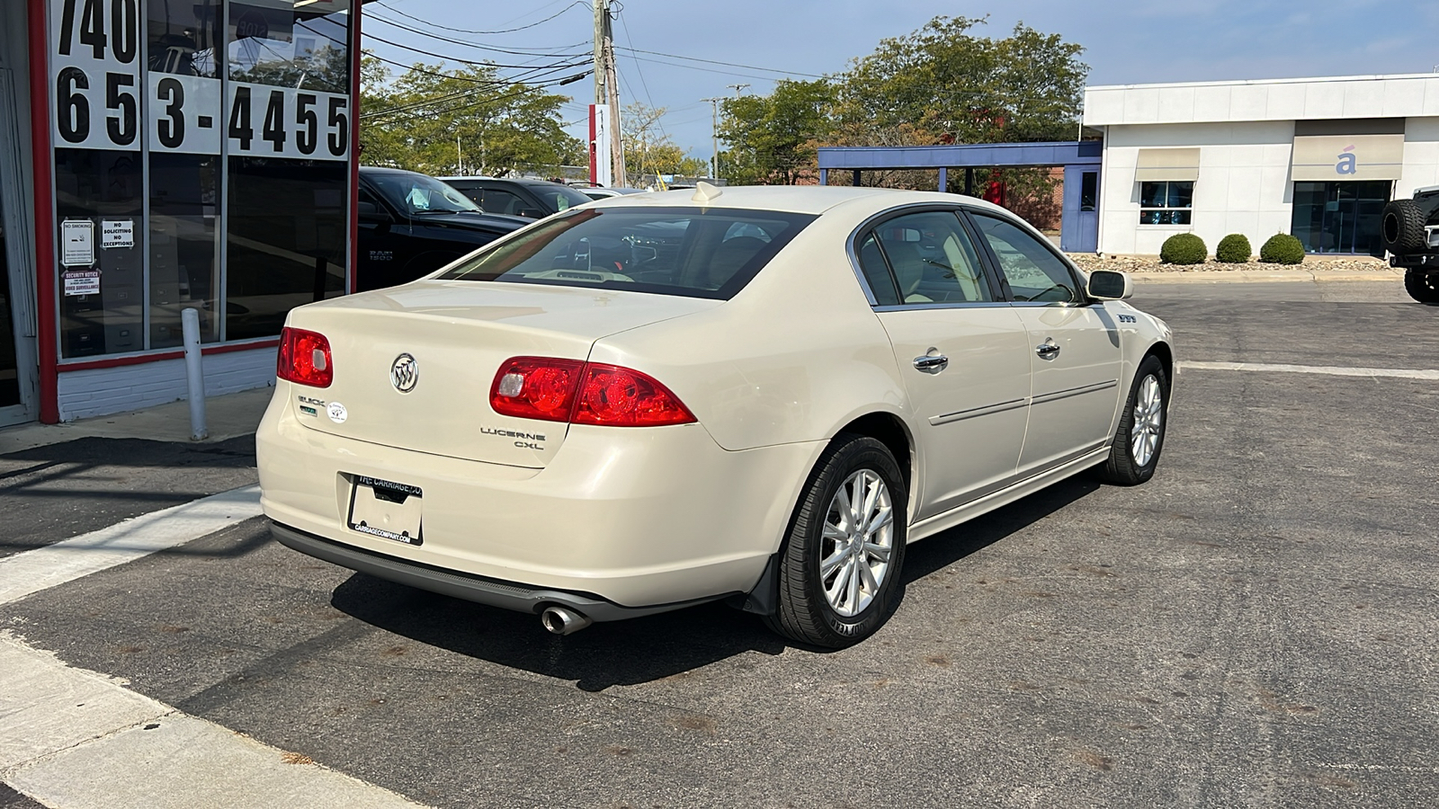 2011 Buick Lucerne CXL 8