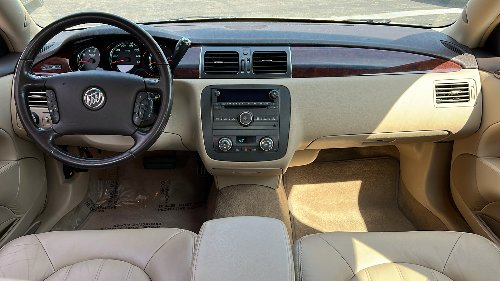 2011 Buick Lucerne CXL 23