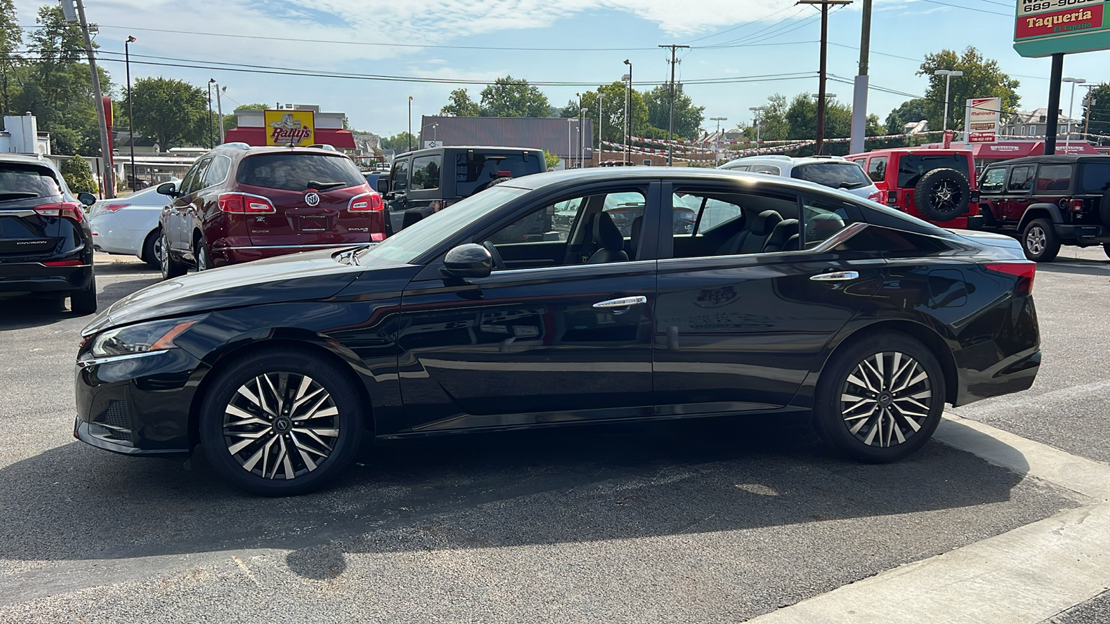 2023 Nissan Altima 2.5 SV 4