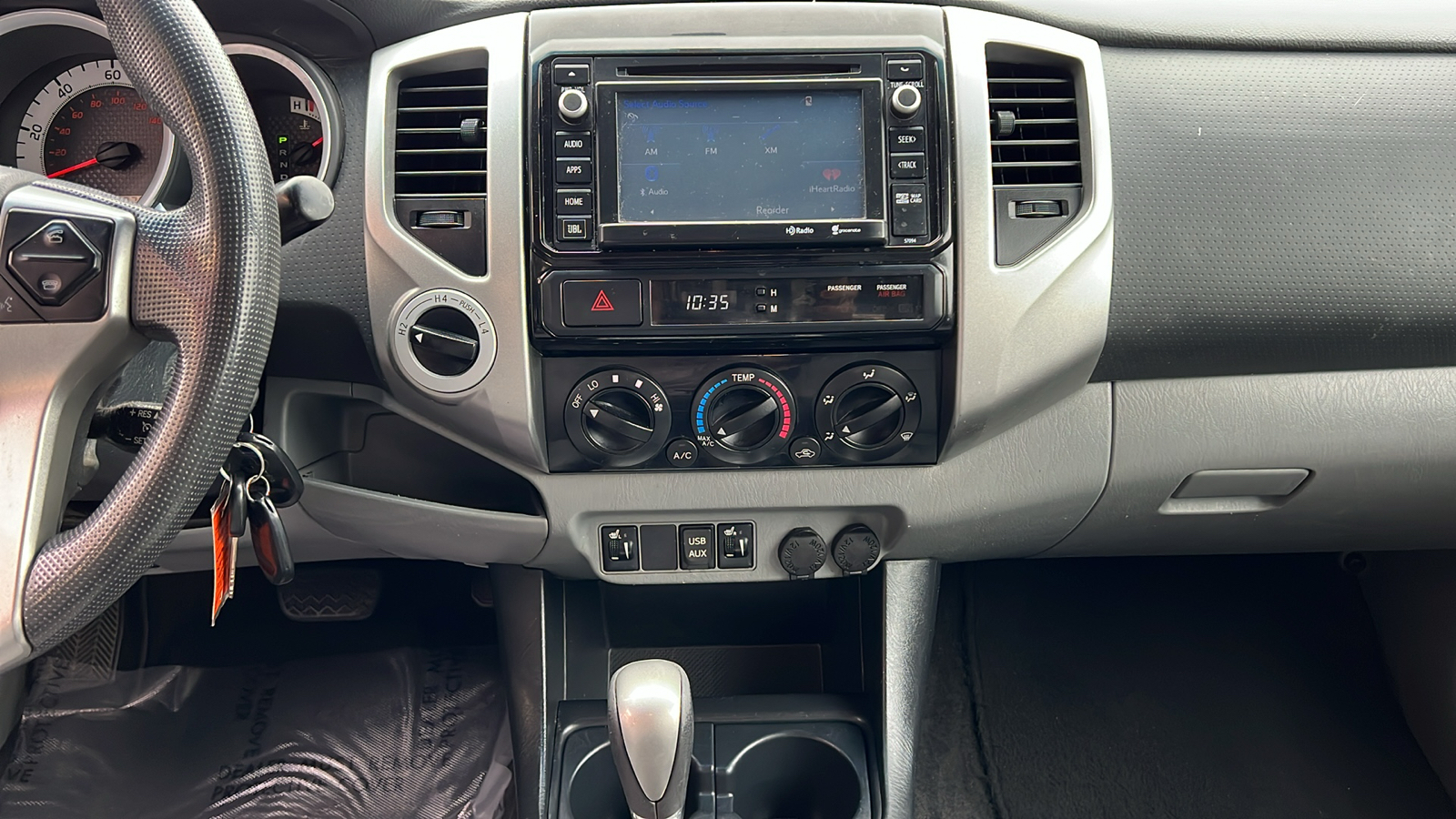 2014 Toyota Tacoma V6 27